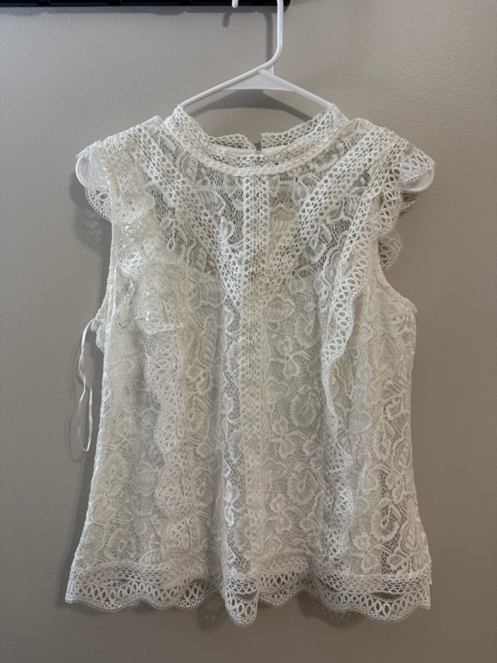 NWT Adiva size XL White Lace Sleeveless Ruffle Top